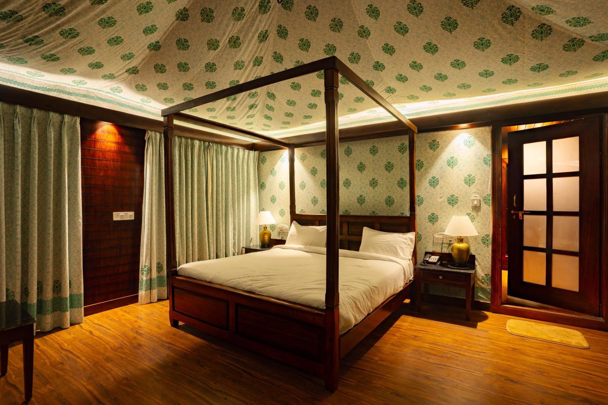 La Nature Hotels & Resorts Sikar 外观 照片