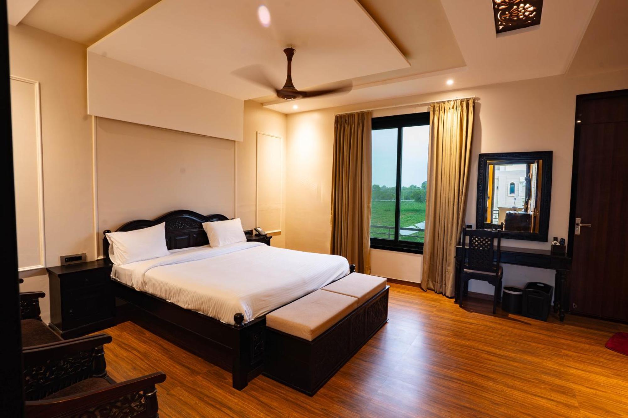 La Nature Hotels & Resorts Sikar 外观 照片