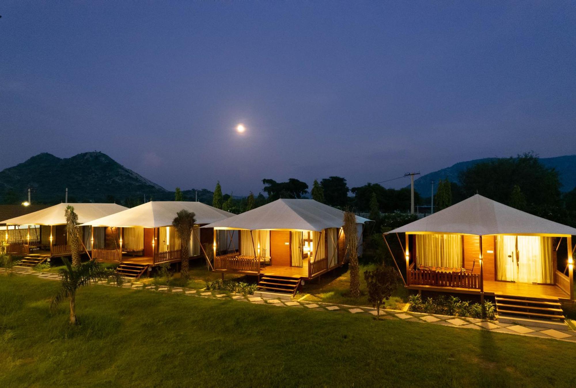La Nature Hotels & Resorts Sikar 外观 照片